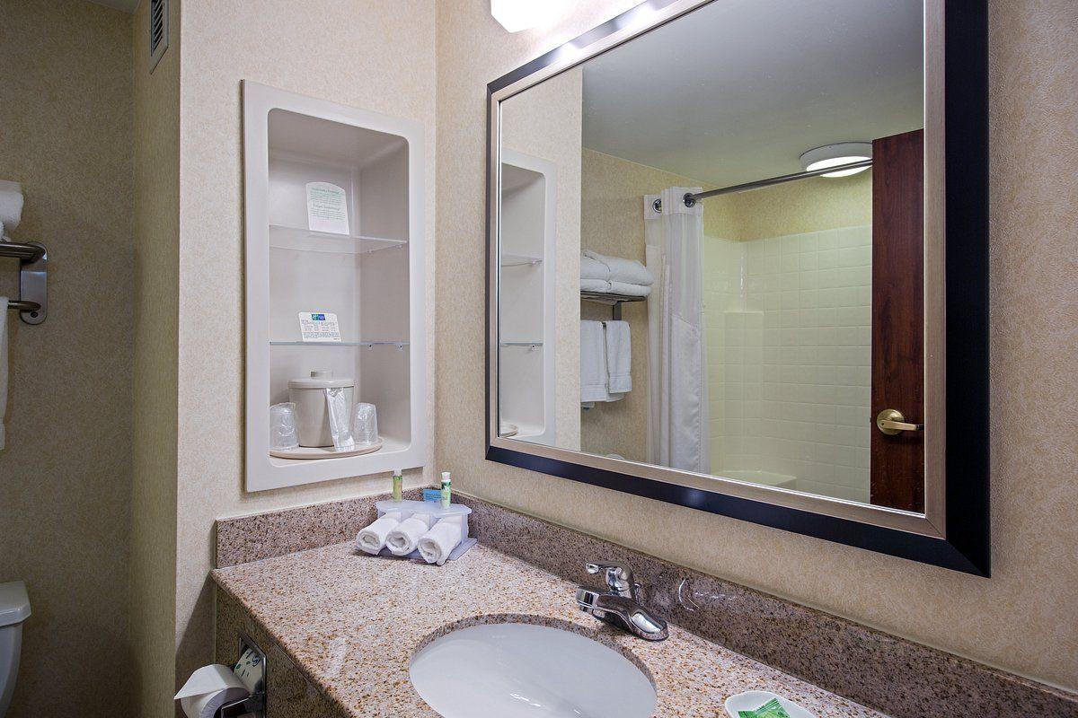 Holiday Inn Express & Suites Salamanca, An Ihg Hotel 외부 사진