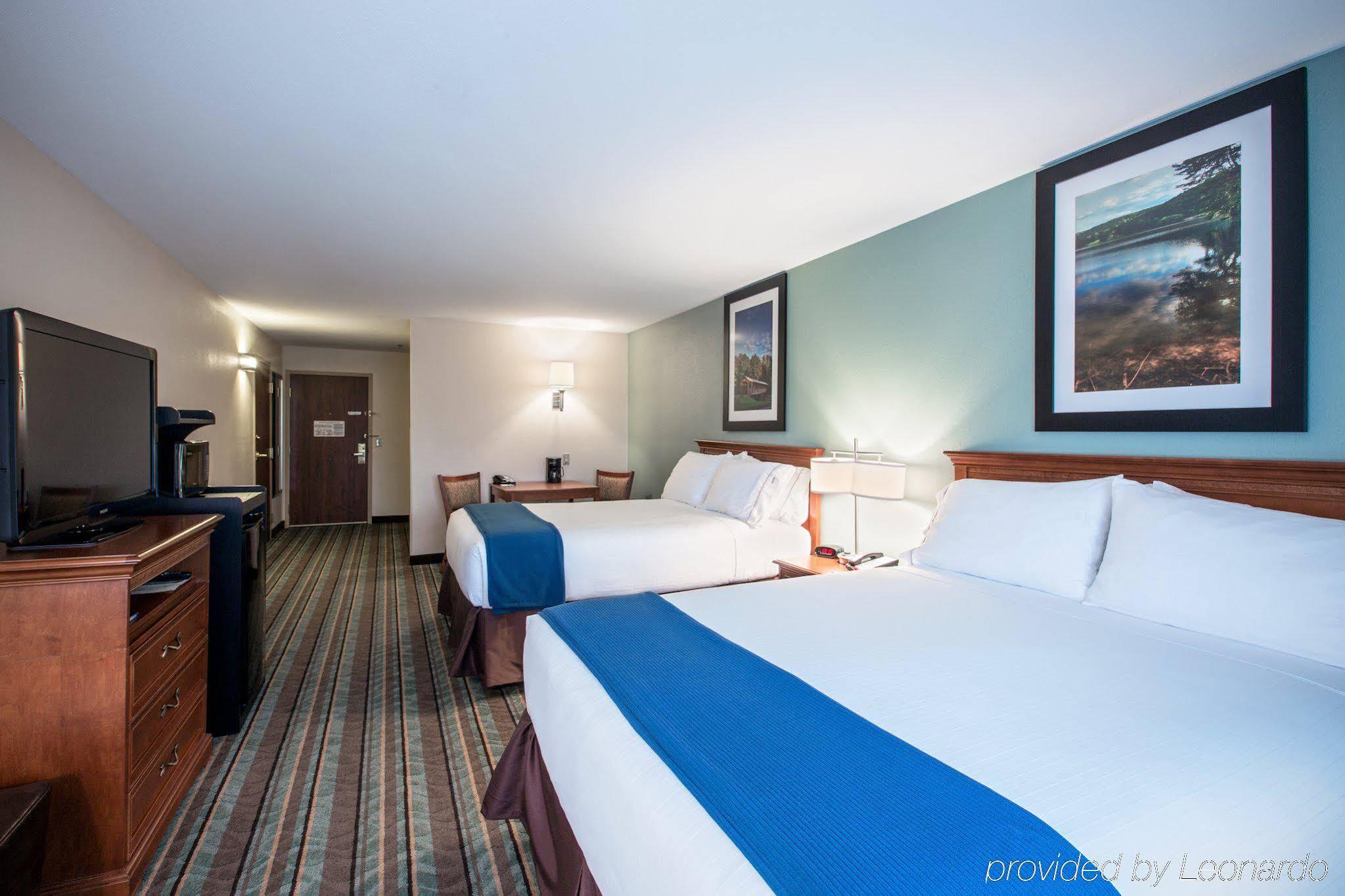 Holiday Inn Express & Suites Salamanca, An Ihg Hotel 외부 사진