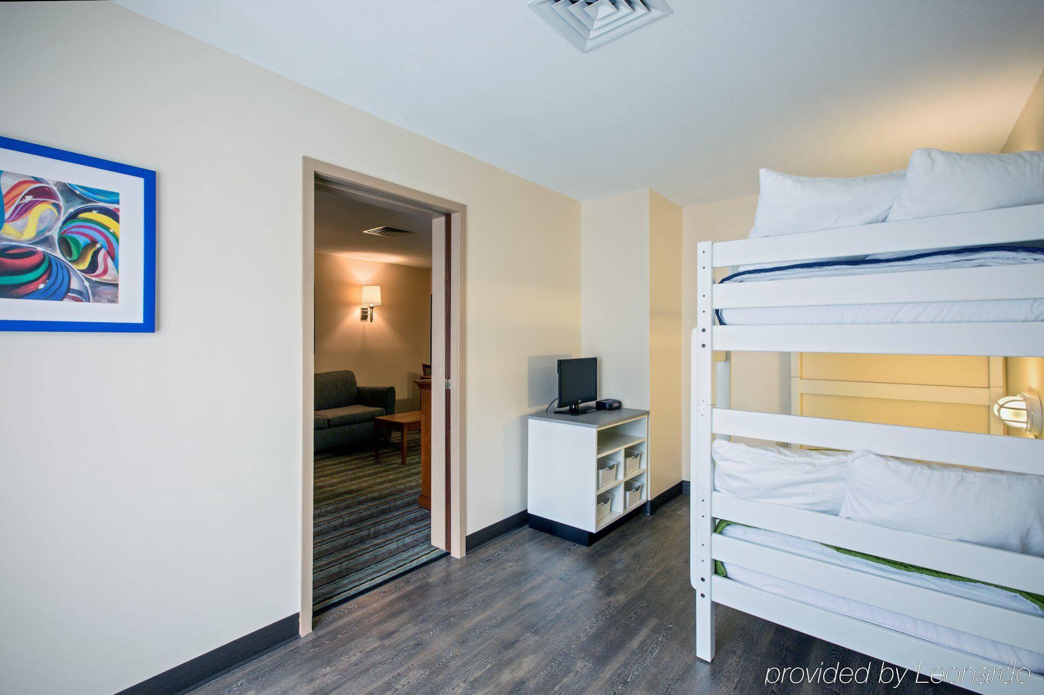 Holiday Inn Express & Suites Salamanca, An Ihg Hotel 외부 사진