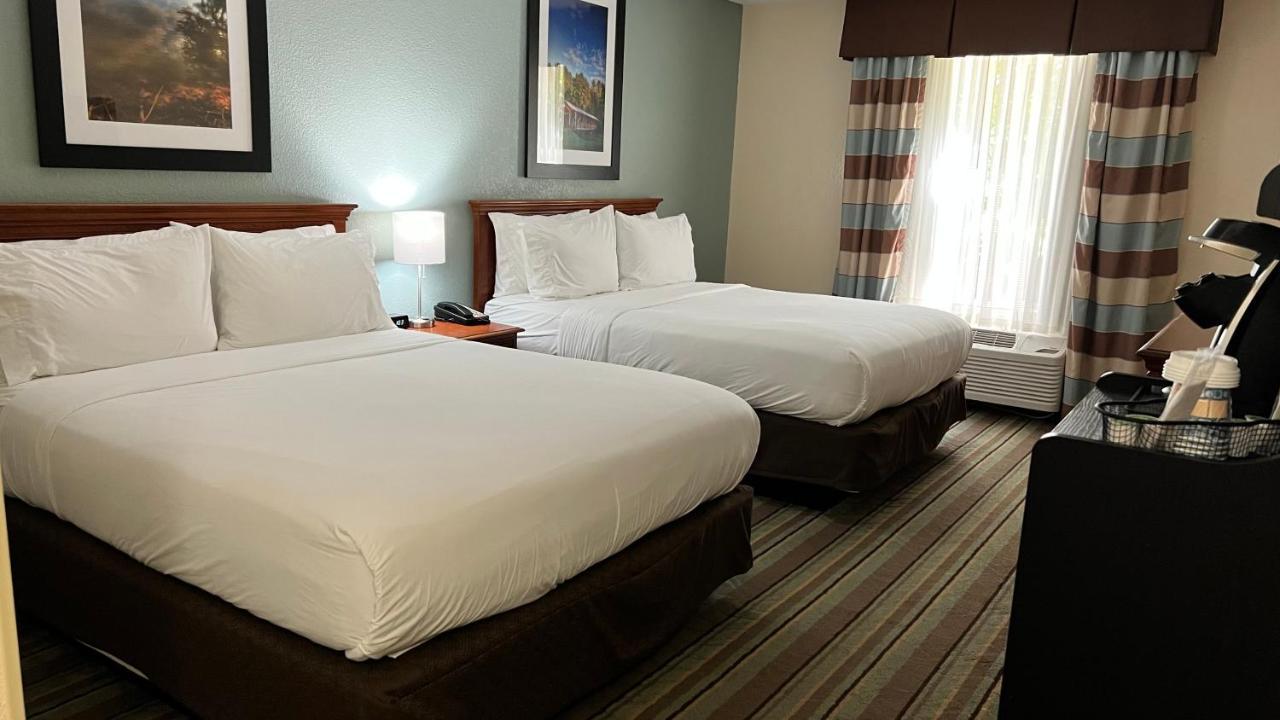 Holiday Inn Express & Suites Salamanca, An Ihg Hotel 외부 사진